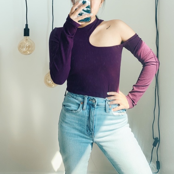 LF asymmetrical cutout top - Picture 2 of 3